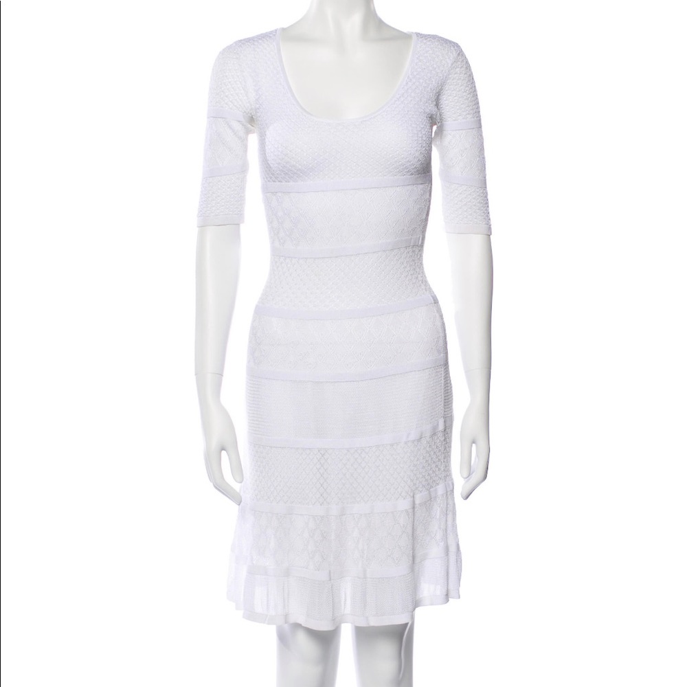 ISSA LONDON white knit short sleeve stretch dress